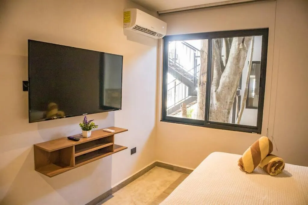 Apartment 1 Bedroom In Downtown Walking Distance From Bars Tulum