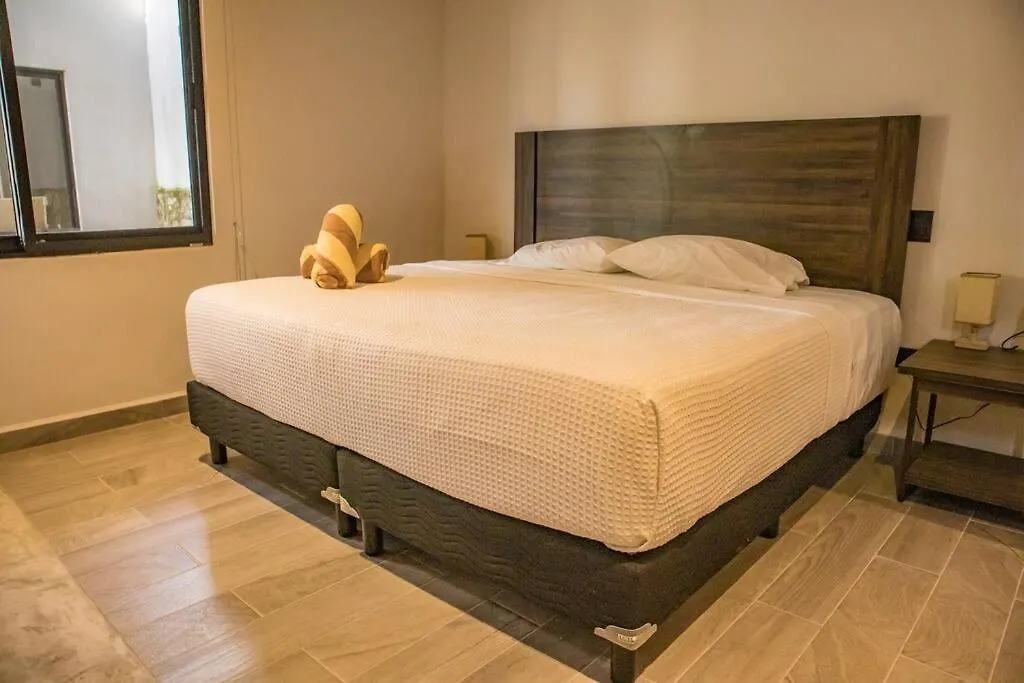 1 Bedroom In Downtown Walking Distance From Bars Tulum