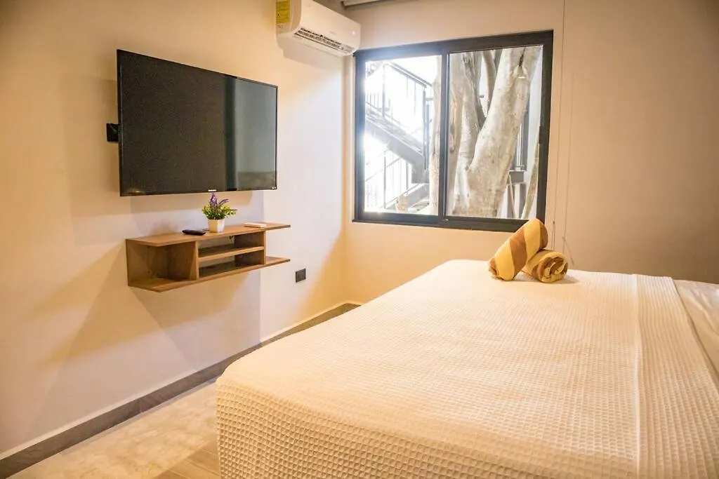 1 Bedroom In Downtown Walking Distance From Bars Tulum