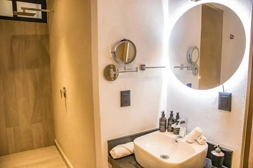 1 Bedroom In Downtown Walking Distance From Bars Tulum