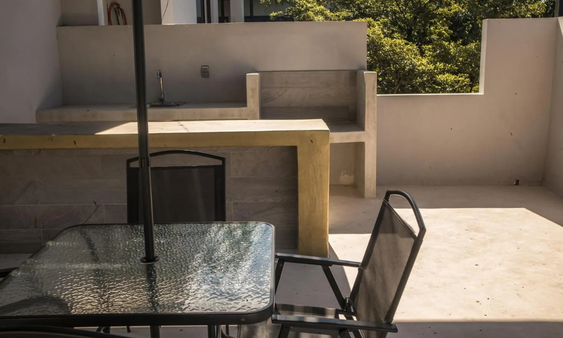 Apartment 1 Bedroom In Downtown Walking Distance From Bars Tulum Mexico